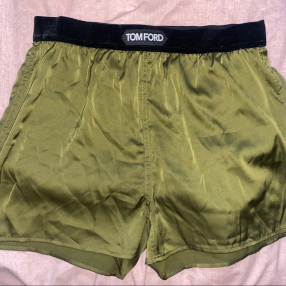Velvet trimmed silk blend Tom Ford shorts - Picture 5 of 7